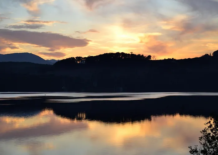 בית נופש Spout Crag Boathouse